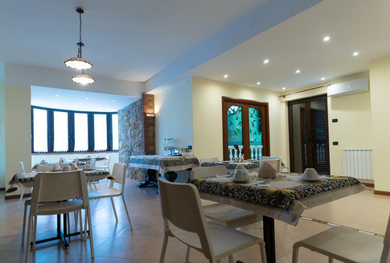 Marty Luxury B&B Calatabiano Kültér fotó